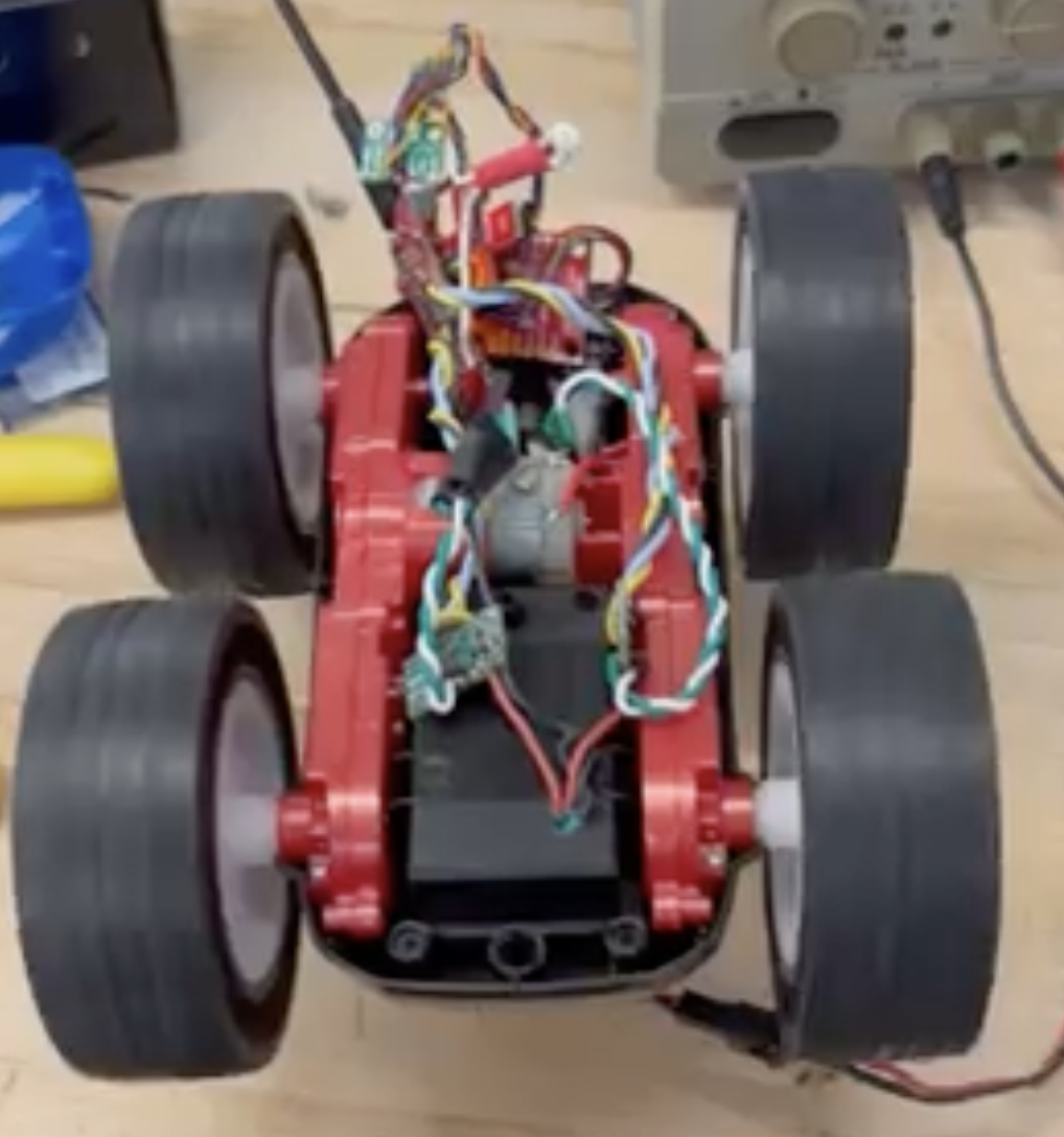 Two motors on battery